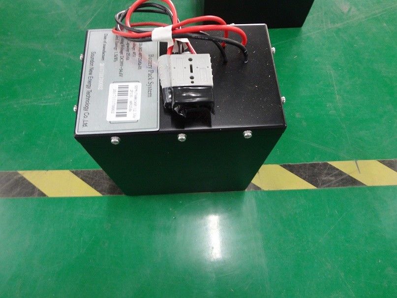 電動オートバイの電池に使用される高容量バッテリー NCM48V75Ah 12.5A 最大充電電流